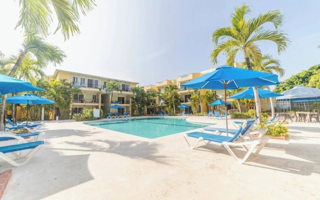 Garden Condos Apt 30 - Lovely 1br Condo W Pool