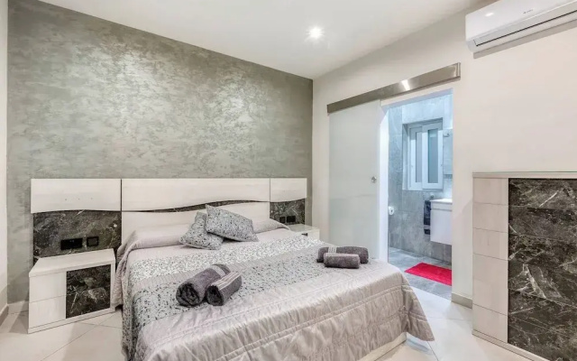 Luxury & Cosy 3 Bedroom Apt in Gzira, Close to Sliema & Stjulians by Walk
