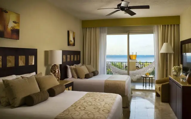 Villa del Palmar Cancun Luxury Beach Resort & Spa