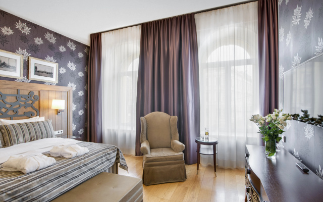 Отель Eurostars Metropole