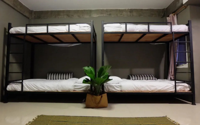 Ma Norn Phuket Hostel