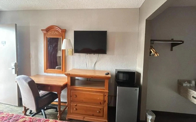 Travel Inn Lebanon Nashville Near I-40
