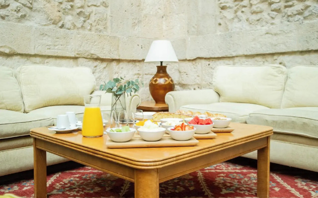 AZZ Peñafiel Las Claras Hotel & Spa