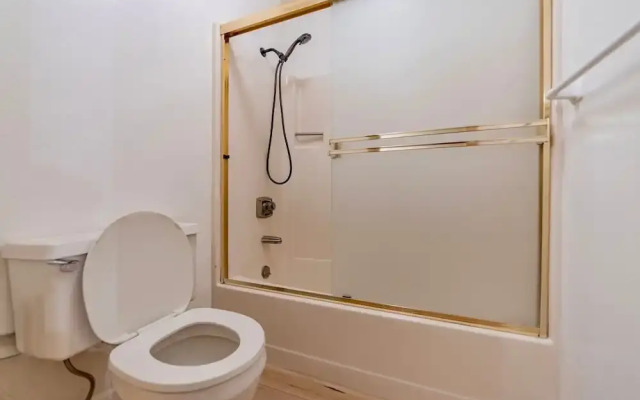 Oglala Little Lodge - Cabin Getaway