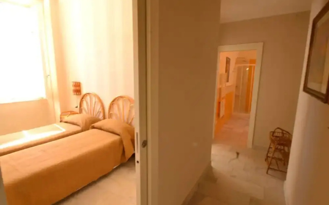Elegant Holiday Home With Terrace, Parking, Fenced Garden