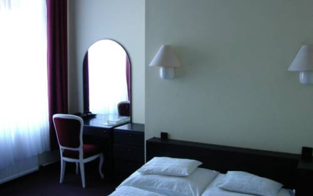 Fiume Hotel