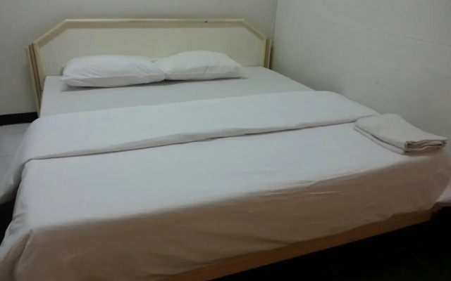 Freesia Guesthouse Suvarnabhumi
