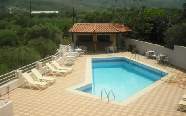 Mary Hotel Mochos