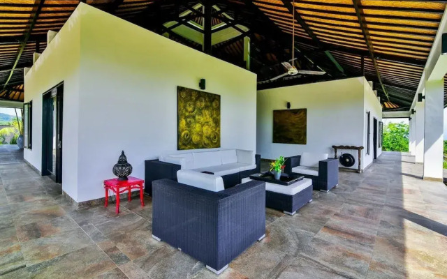 Lovina Residence