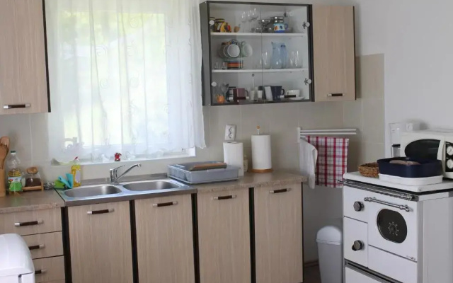 Apartment Metlača