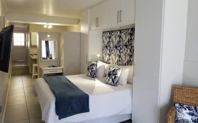 Riviera Hotel