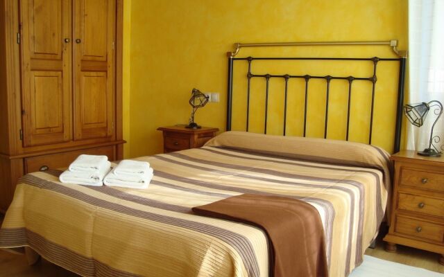 Отель Apartamentos La MontaÑa Тресвисо вид на фасад