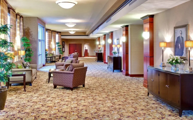 Holiday Inn & Suites Memphis - Wolfchase Galleria​ by IHG