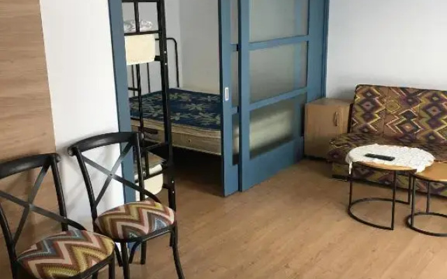 Mgzavrebi Apart Hotel Gh 4