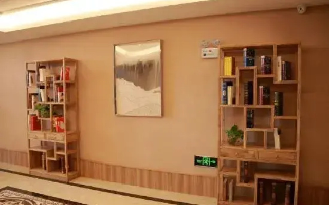 Dong Fang Hui Business Hotel