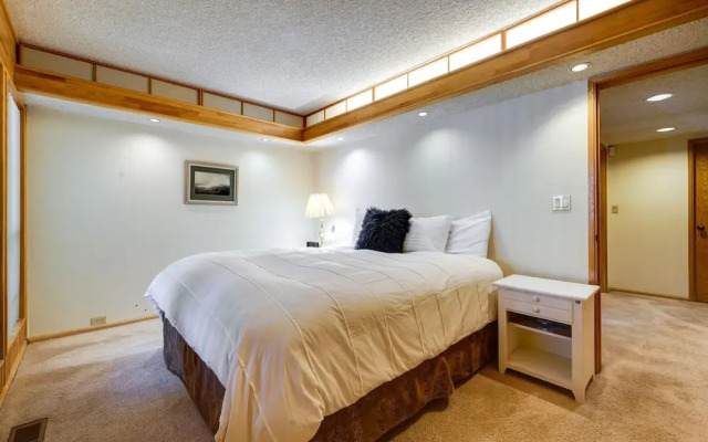 Tahoe Donner House w/ Hot Tub & Grill!
