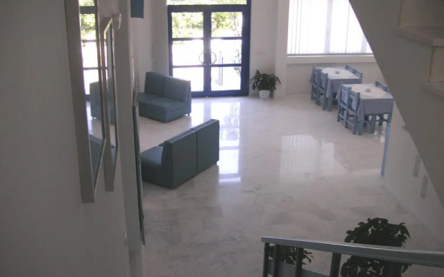 Danae Hotel