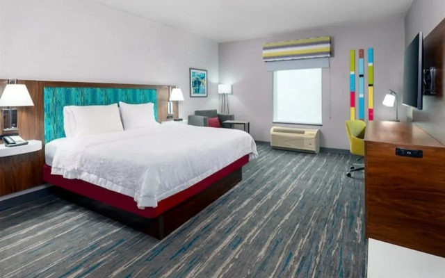 Hampton Inn & Suites Farmington