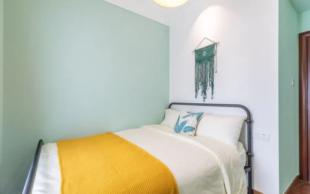 Locals Boutique Apartment Qianshan No.13