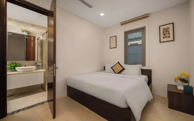 8BR Beachfront Eden: Luxury Events & Getaways