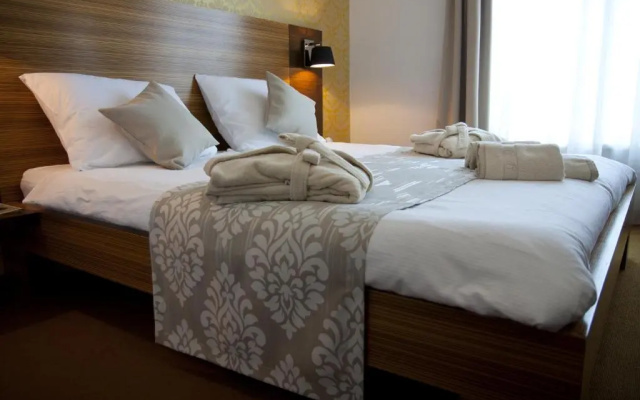 Gold Club Hotel Casino