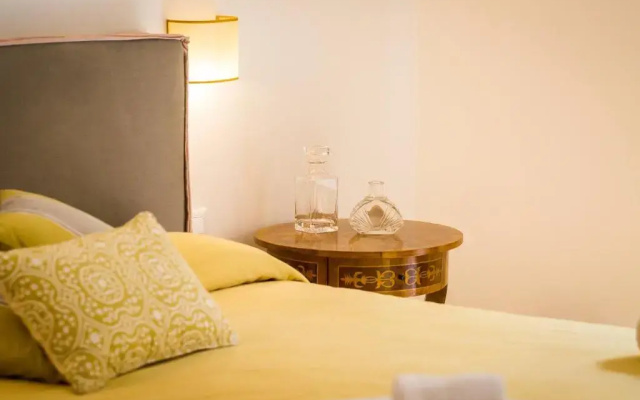 Prestigious Apartments Via Barberini