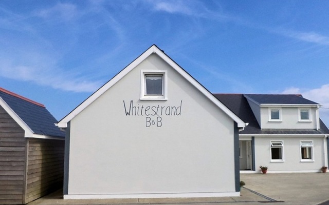 Отель Whitestrand B&B вид на фасад