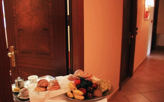 Hotel Tito Serranò