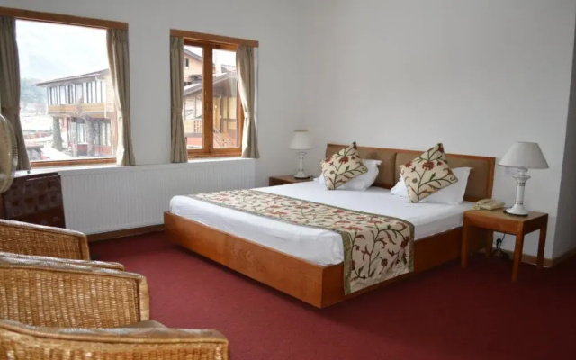 Hotel Bright Palace