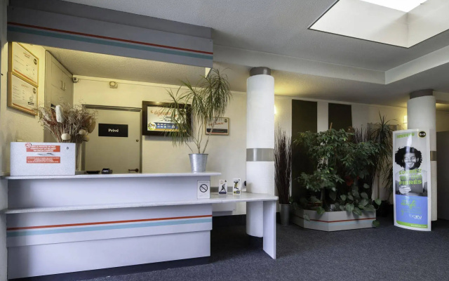 B&B HOTEL Calais Centre Saint-Pierre
