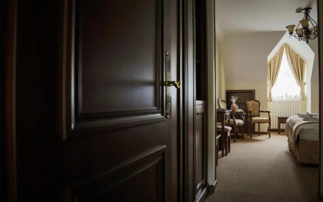 Hotel Foisorul cu Flori