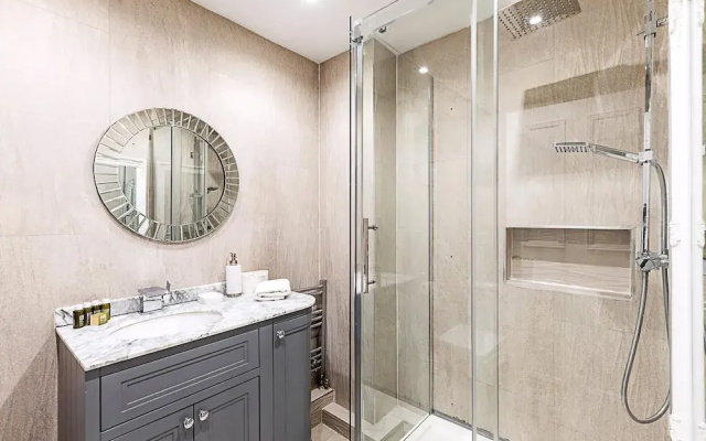 Spacious 4-bed House Near Liverpool St