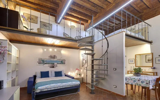 Pitti Apartment