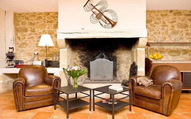 Logis Hôtels - Hôtel et Restaurant La Ferme de Flaran