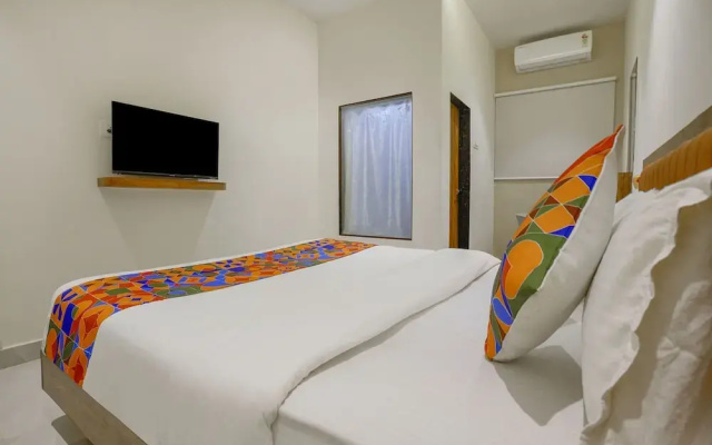 Fabhotel Moonlite Residency