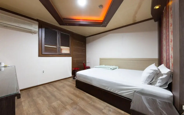 Asan Alps Motel