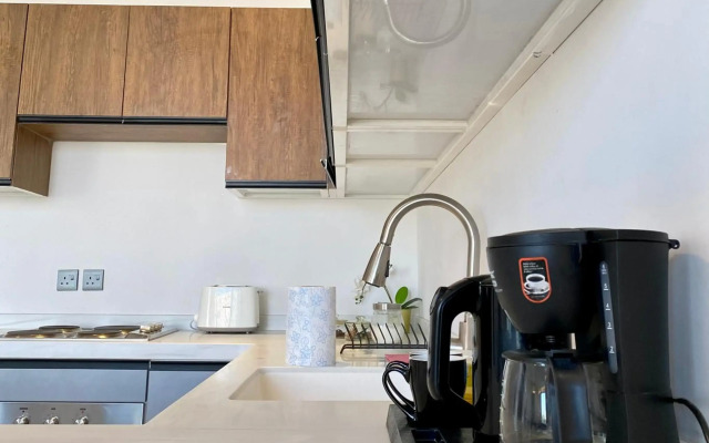 Spacious new 2 bedroom Apt-in amazing location
