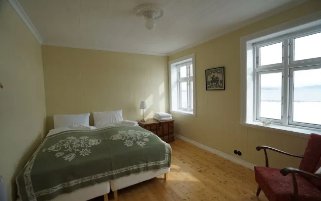 Karlsá Lodge
