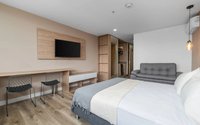 Go Living Suites - 1402