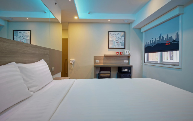 Easy Planet Bangkok Surawong