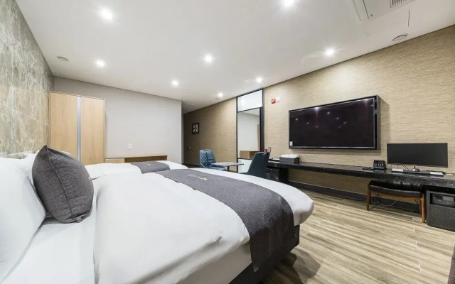 Yangju JS Hotel