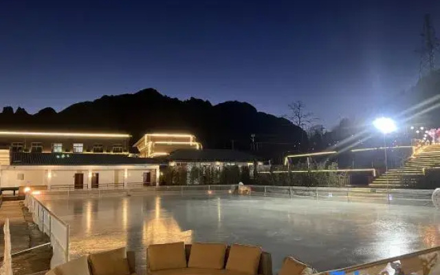 Qushuiliuxuan Dashe (Beijing Shidu Scenic Area Branch)