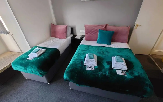 OYO High Tide Hotel