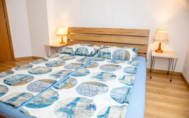 FM Deluxe 1-BDR Apartment with Pool and Sea view