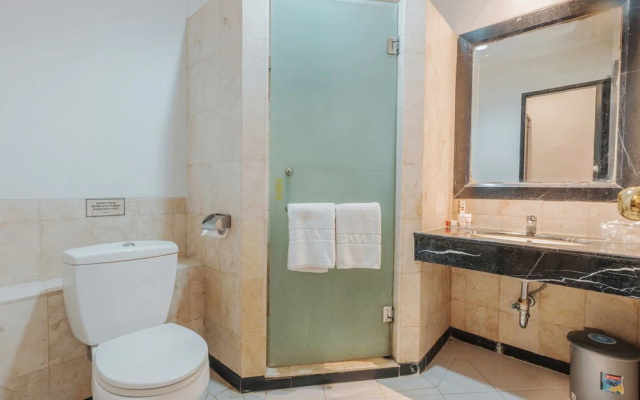 Sriwijaya Hotel by OYO Rooms