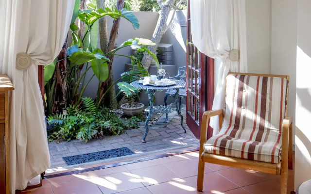 Kingfisher GuestHouse