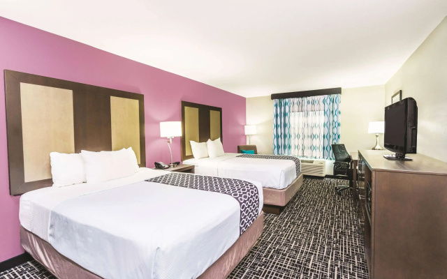 La Quinta Inn & Suites by Wyndham Loudon