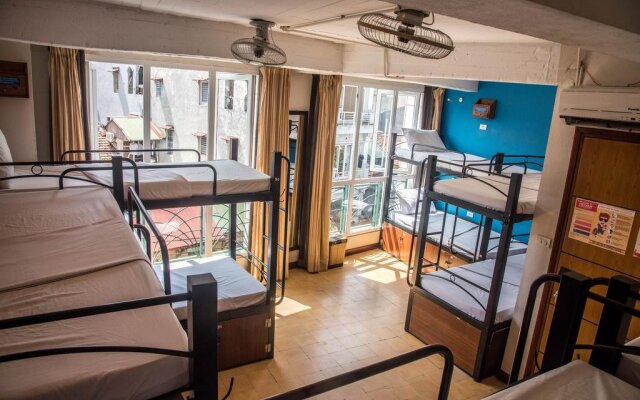 Отель Vietnam Backpacker Hostels Downtown Ханой комната для гостей