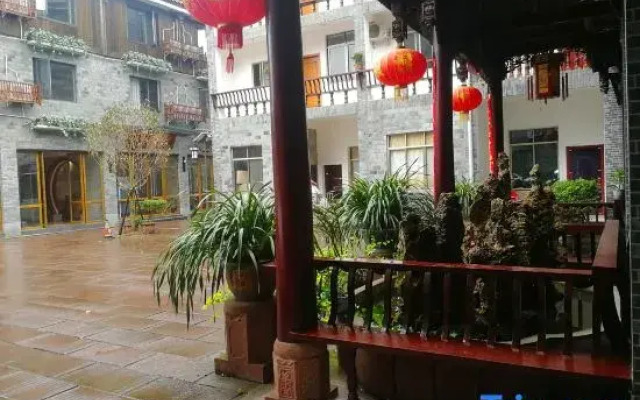 Zhongheyuan Inn
