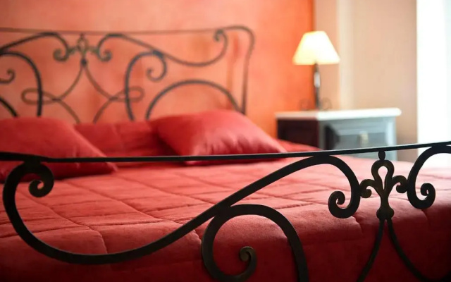 Marble House Hotel